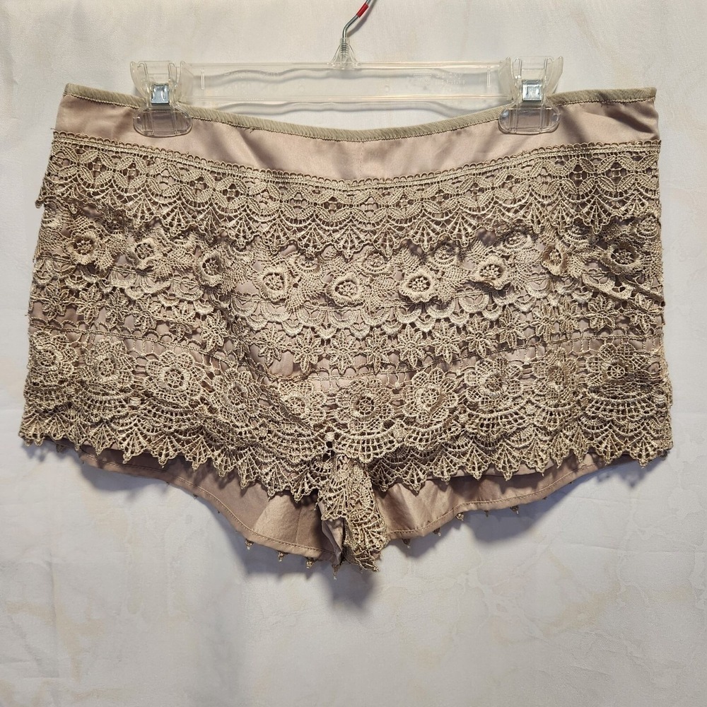 Sans Souci Beige Shorts Women's L Scalloped Layered Lace Crochet Side Zip Boho